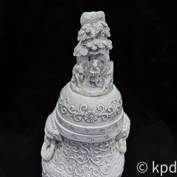 Intricate Vintage/Antique Decorative Vessel in the tradition of Chinese artistry - Picture 4 of 10